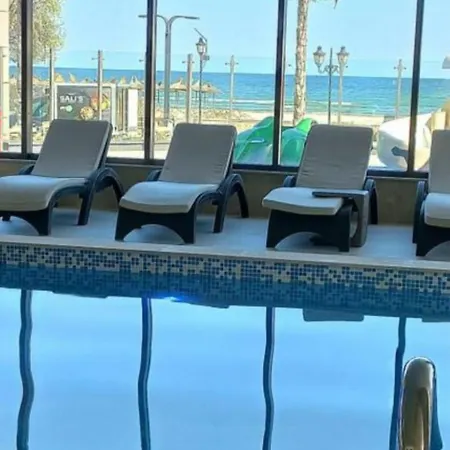 Apartment Alezzi Piscina Plaja La 20m Navodari