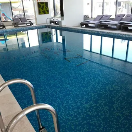 Alezzi Piscina Plaja La 20m Navodari