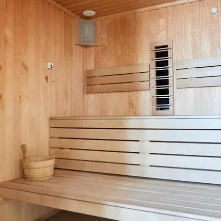 Alezzi Piscina Plaja La 20m Apartment
