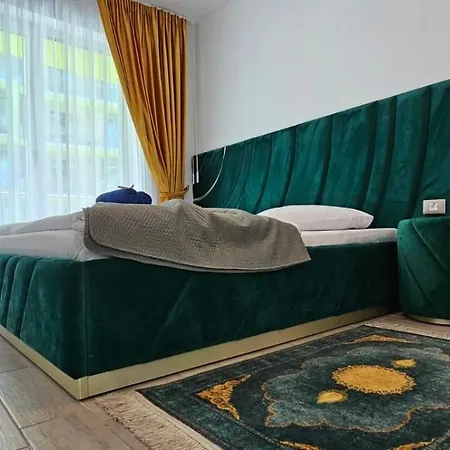 Alezzi Piscina Plaja La 20m Apartment Navodari